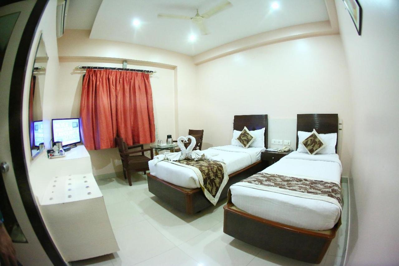 Fabexpress Tourist Plaza Hyderabad Esterno foto